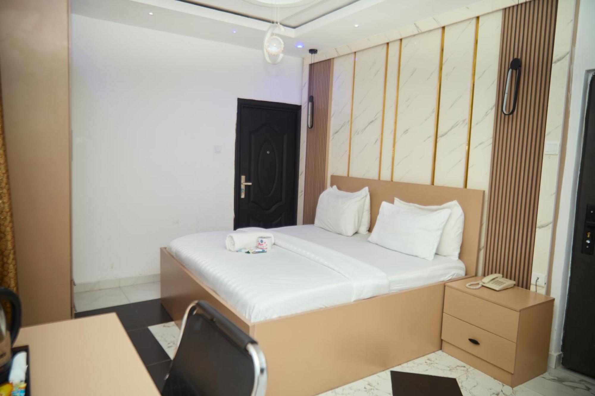 Vhs Vinchee Suites لاغوس المظهر الخارجي الصورة